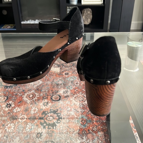 New korks platform shoes - Picture 3 of 4